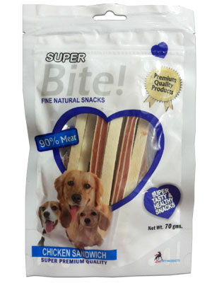 Super Bite Fine Natural Snack Chicken Sandwich for Dogs 70 gm